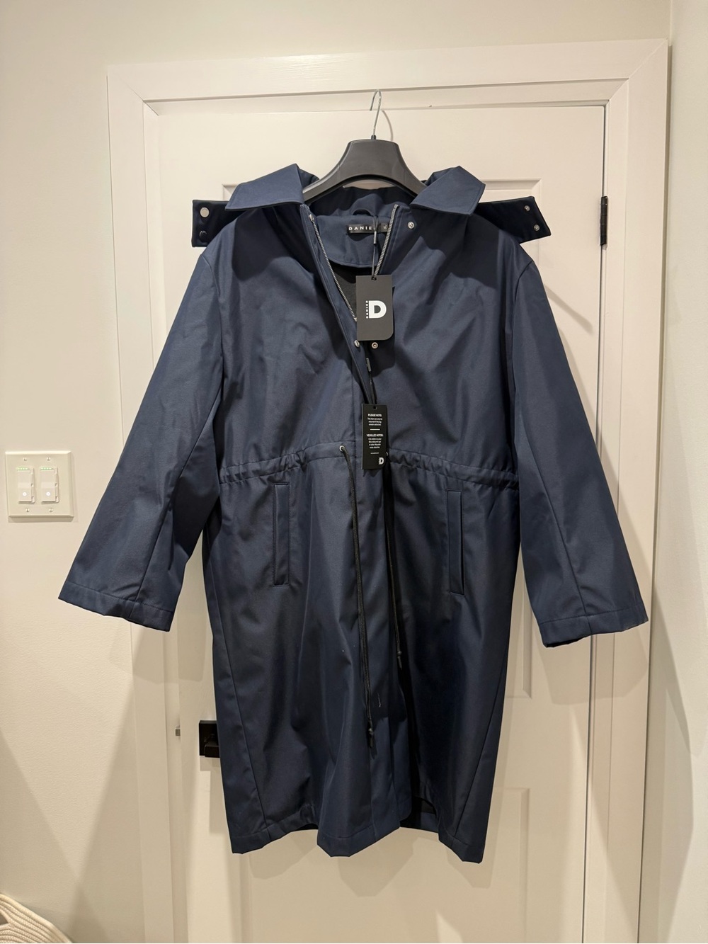 NWT Danier Navy Hooded trench coat
